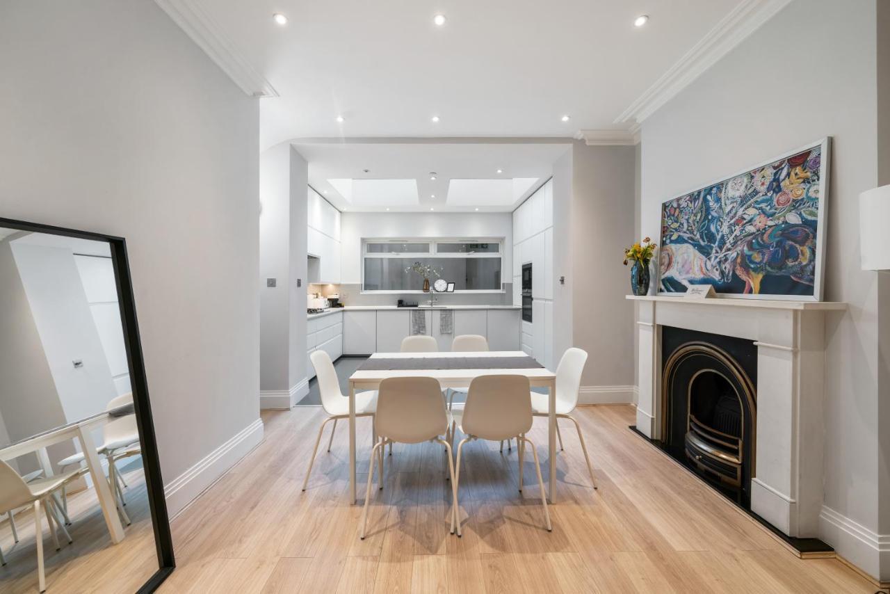 Modern 4 Bedroom Townhouse With Cinema In The Heart Of Se1 * Лондон