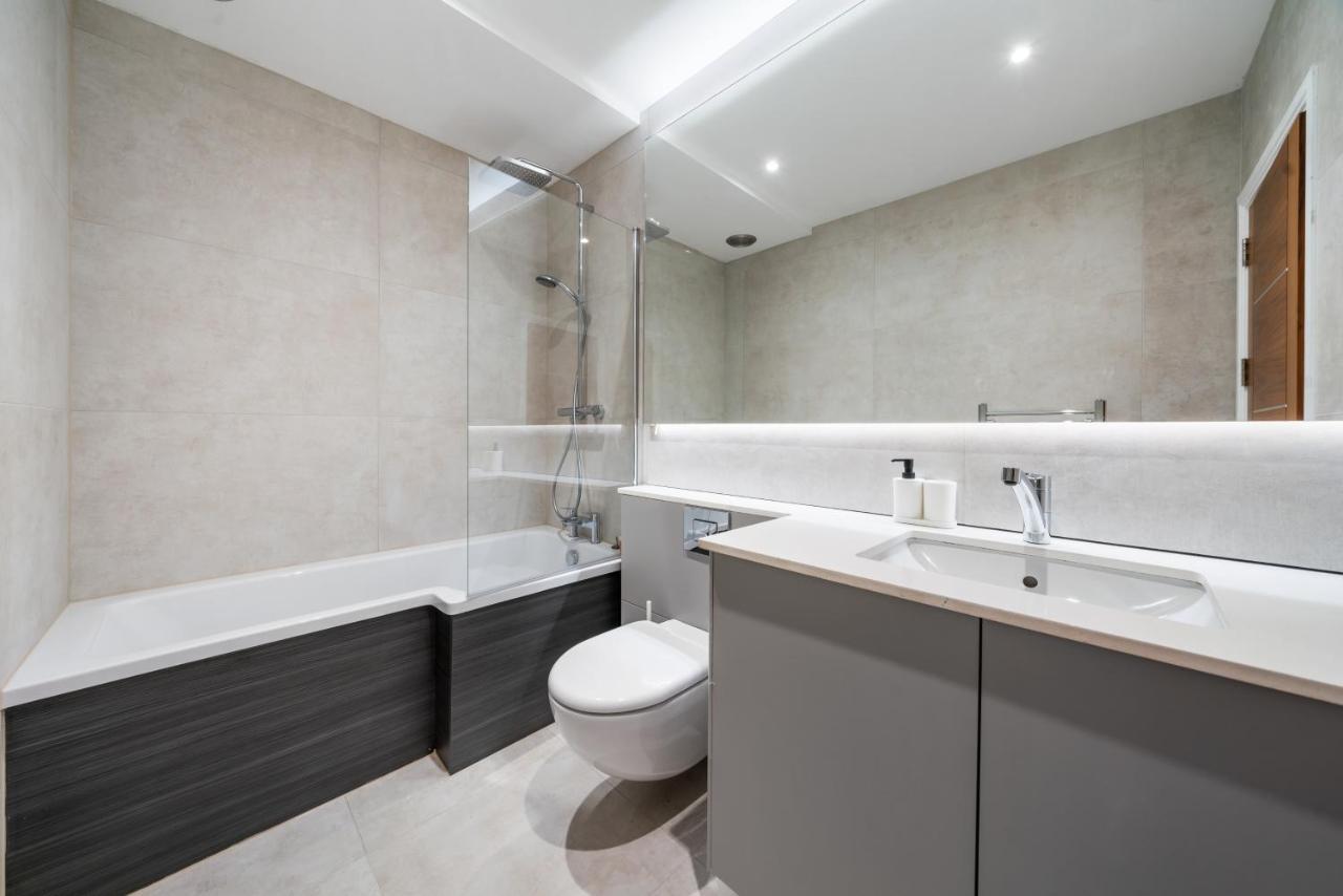 Дом отдыха Modern 4 Bedroom Townhouse With Cinema In The Heart Of Se1